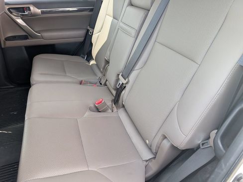 Used 2020 Lexus GX 460 Premium w/ Premium Package AWD/4WD image 7