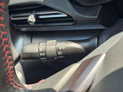 Used 2022 Subaru WRX Premium AWD/4WD image 37