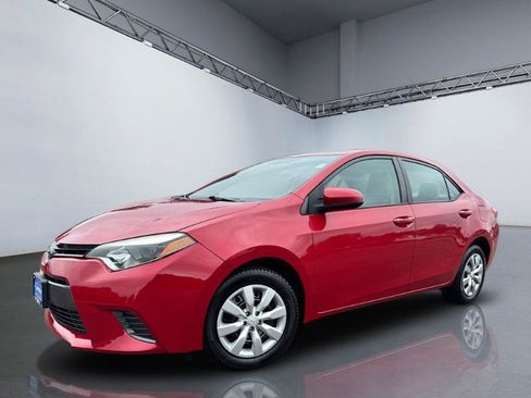 Used 2015 Toyota Corolla LE FWD image 19
