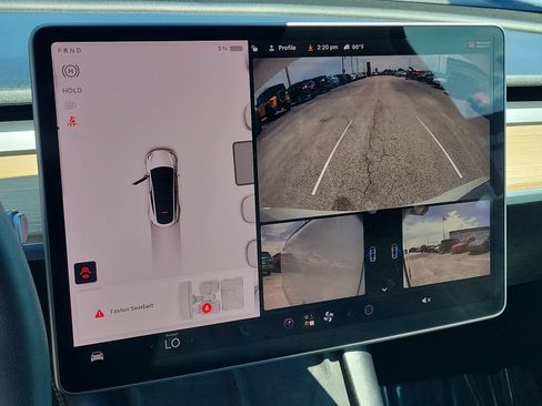 Used 2022 Tesla Model Y Long Range AWD/4WD image 23