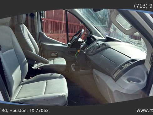 Used 2019 Ford Transit 250 130 Low Roof image 31