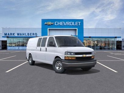 New 2025 Chevrolet Express 3500 Extended w/ Driver Convenience Package