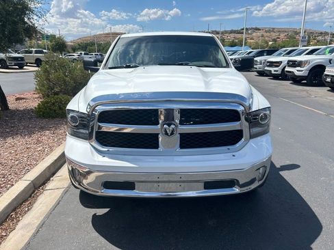 Used 2015 RAM 1500 Classic SLT w/ Remote Start & Security Group AWD/4WD image 2