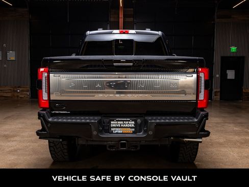 Used 2024 Ford F350 Platinum image 7
