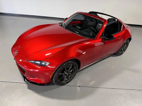 Used 2017 MAZDA MX-5 Miata RF Club RWD image 33