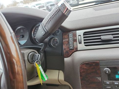 Used 2007 GMC Yukon Denali image 14