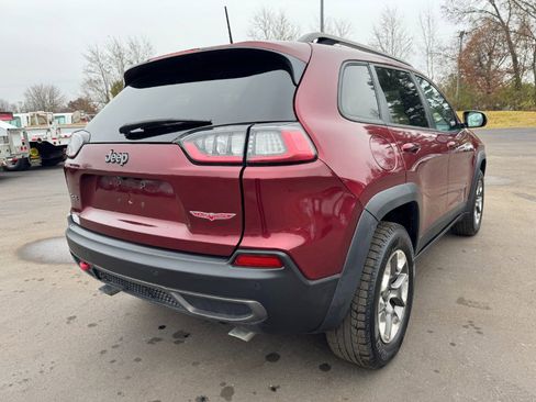 Used 2019 Jeep Cherokee Trailhawk image 5