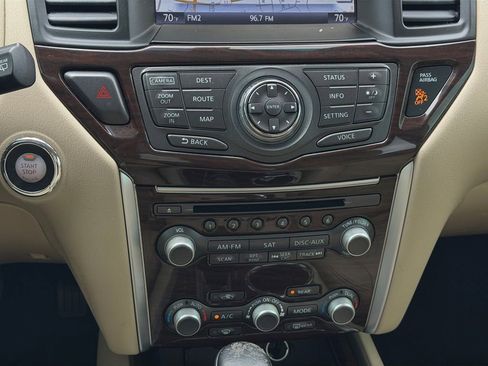 Used 2016 Nissan Pathfinder Platinum AWD/4WD image 15