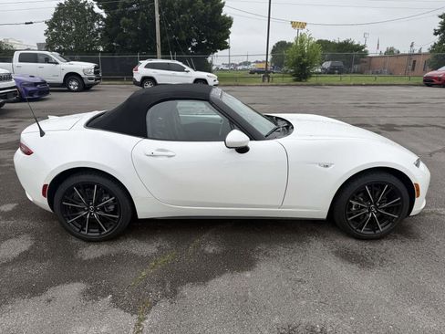 Used 2024 MAZDA MX-5 Miata Grand Touring w/ Weather Package RWD image 7