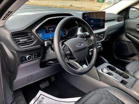 Used 2024 Ford Escape Platinum w/ Premium Technology Package AWD/4WD image 13