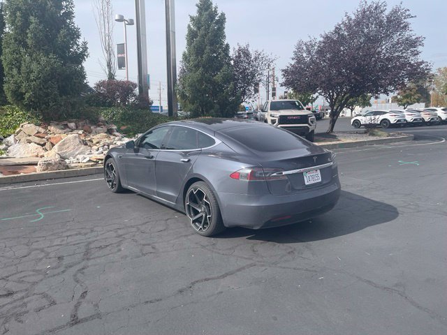 Used 2020 Tesla Model S AWD image 4