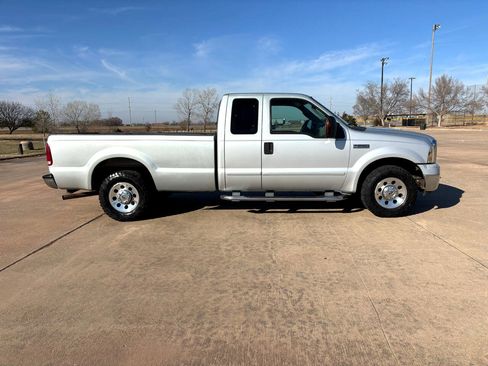 Used 2006 Ford F250 Lariat image 21