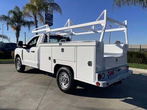 New 2026 Ford F250 XL w/ XL Chrome Package image 3