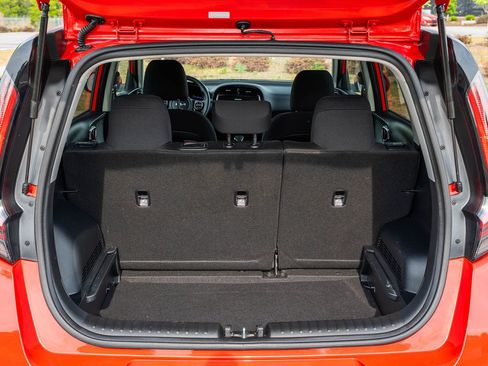 Used 2025 Kia Soul S FWD image 16