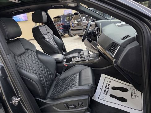 Used 2020 Audi SQ5 Prestige w/ Prestige Package AWD/4WD image 22