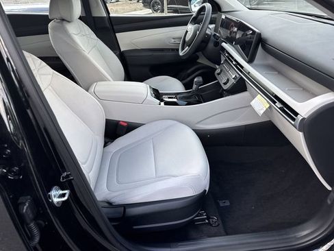 New 2026 Hyundai Tucson SE FWD image 13