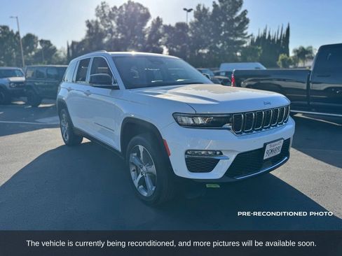 Used 2023 Jeep Grand Cherokee 4WD 4xe w/ Luxury Tech Group II image 8