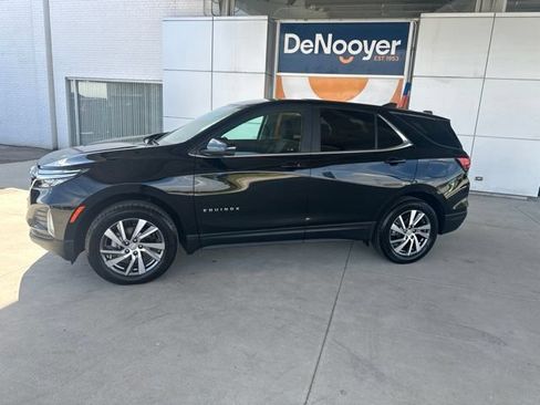 Used 2024 Chevrolet Equinox LT AWD/4WD image 11