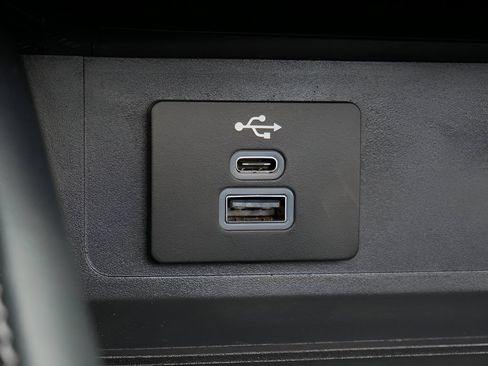 Used 2025 Ford Mustang GT Premium RWD image 25