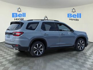 New 2025 Honda Pilot Elite video 3