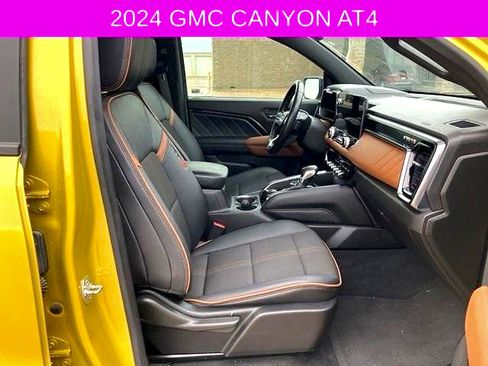 Used 2024 GMC Canyon AT4 AWD/4WD image 12