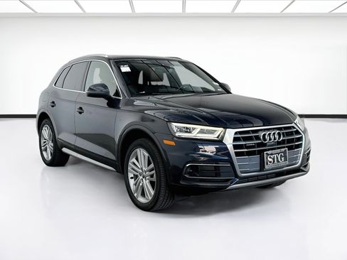 Used 2020 Audi Q5 Prestige w/ Prestige Package AWD/4WD image 3