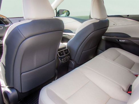 Used 2025 Lexus RX 350 FWD w/ Convenience Package image 11