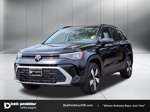 Used 2025 Volkswagen Taos S image 23