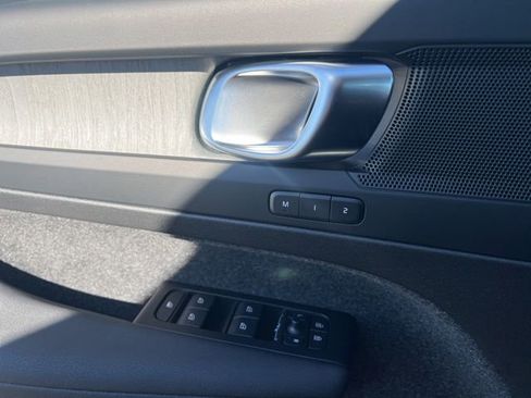 New 2026 Volvo XC40 B4 Core image 24