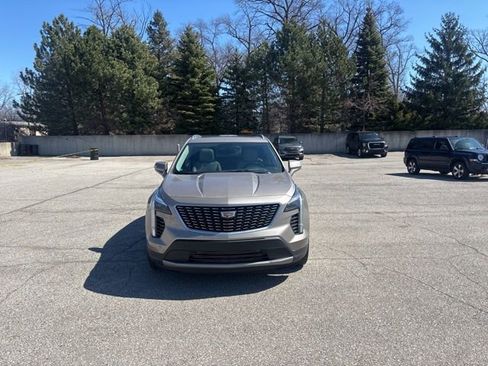 Certified 2023 Cadillac XT4 Premium Luxury w/ Technology Package image 3