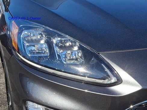 Used 2020 Ford Escape Titanium w/ Titanium Premium Package 2.0 image 10