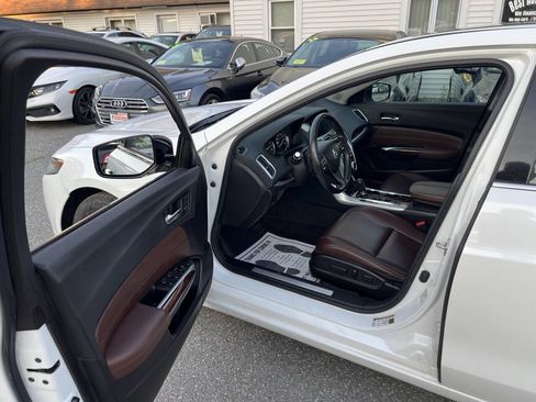 Used 2017 Acura TLX image 20