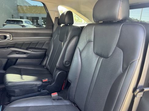 Used 2022 Kia Sorento SX image 27
