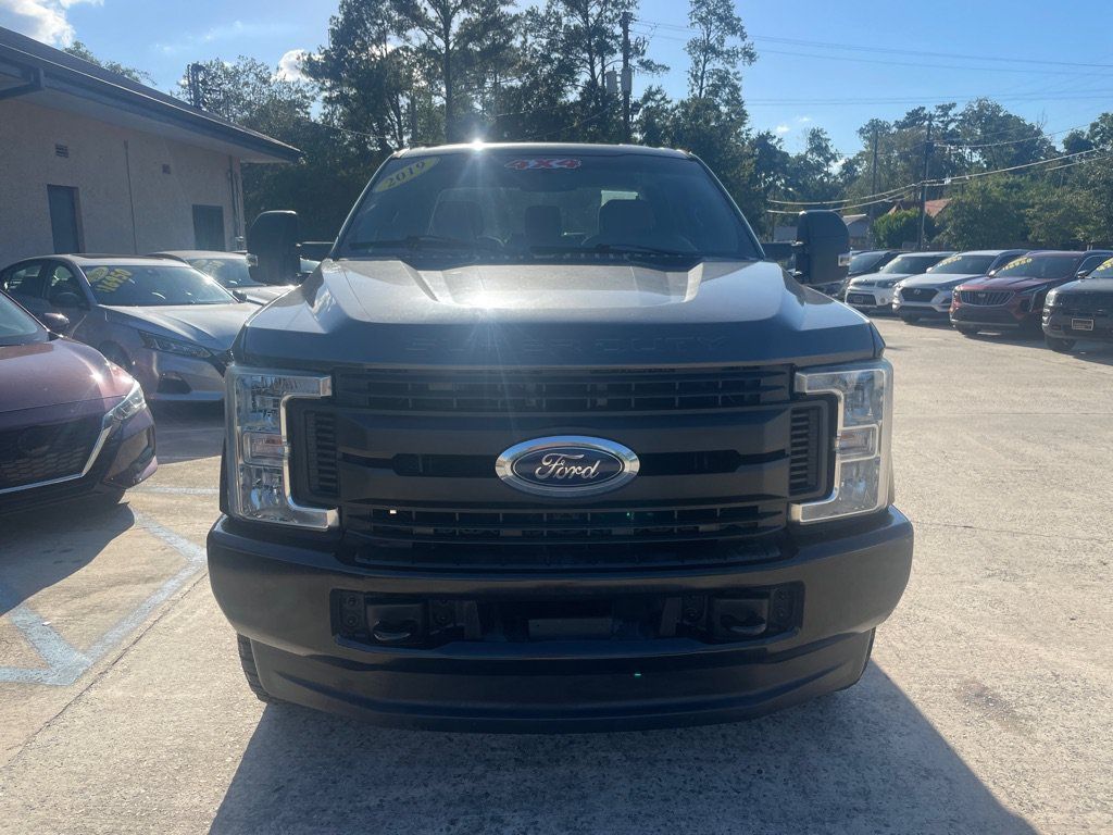 Used 2019 Ford F250 XL w/ Power Equipment Group AWD/4WD image 3