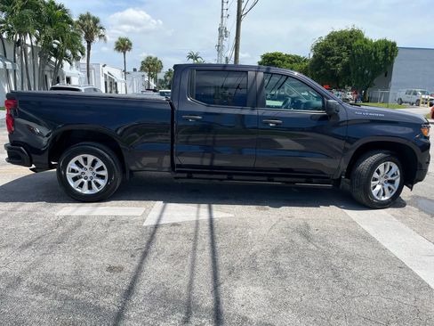 Used 2022 Chevrolet Silverado 1500 Custom image 4