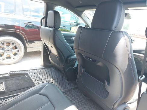 New 2026 Chrysler Pacifica Select FWD image 12