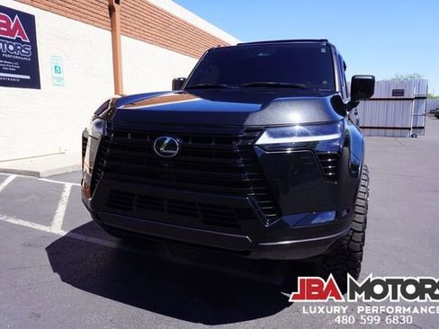 Used 2024 Lexus GX 550 w/ Accessory Package (2T) image 35