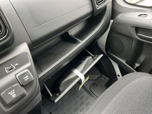 New 2026 RAM ProMaster 2500 w/ Convenience Group image 24