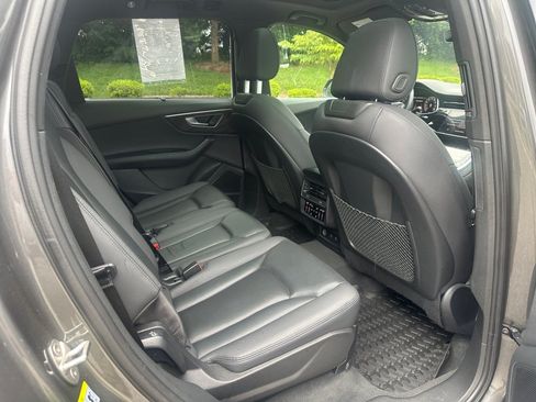 Used 2022 Audi Q7 3.0T Premium Plus AWD/4WD image 28