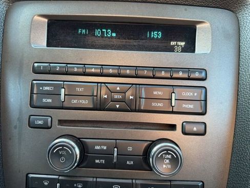 Used 2014 Ford Mustang Convertible image 24