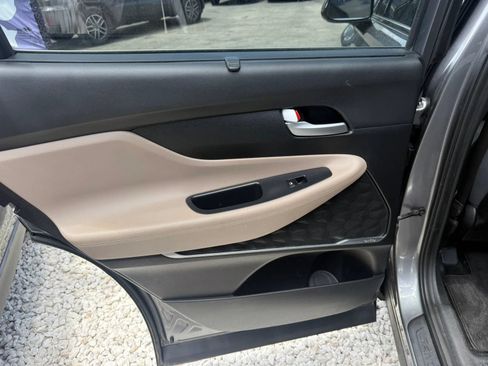 Used 2019 Hyundai Santa Fe SEL FWD image 10