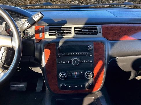 Used 2012 Chevrolet Suburban LS w/ Convenience Package 1 image 6