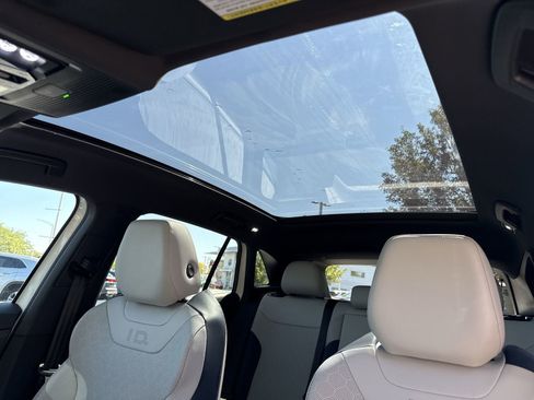 New 2025 Volkswagen ID.4 Pro S Plus image 23