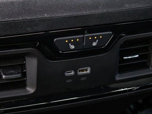 Used 2024 GMC Sierra 3500 AT4 w/ AT4 Premium Plus Package image 34