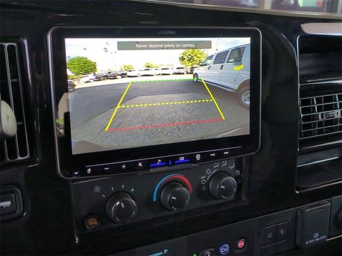 New 2025 GMC Savana 2500 Work Van 3D Extended Cargo Van w/ Driver Convenience Package image 17