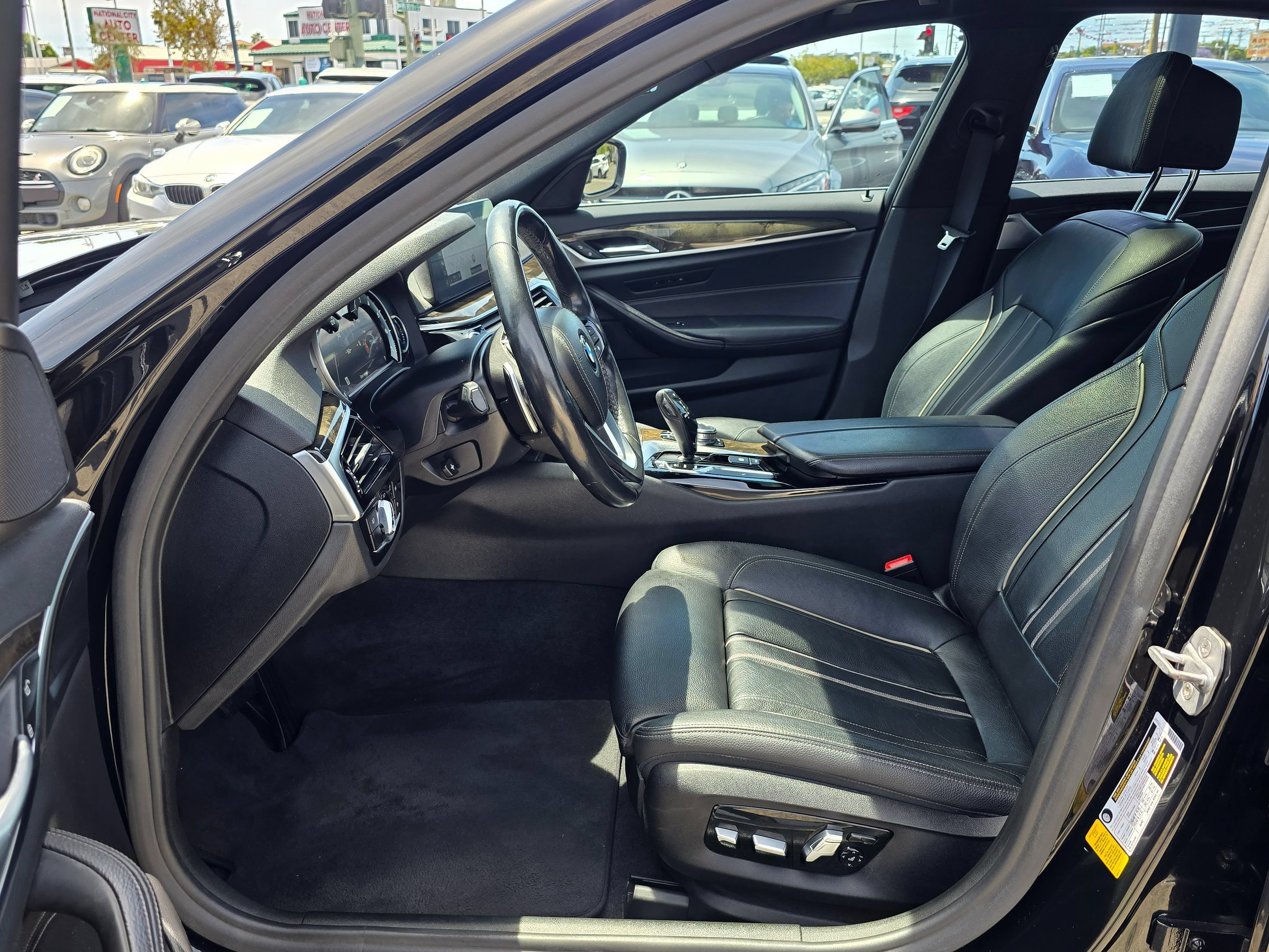 Used 2018 BMW 530i RWD image 15