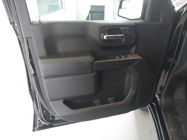 New 2026 Chevrolet Silverado 1500 Custom w/ Turbomax Blackout Package AWD/4WD image 25