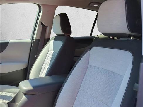 Used 2024 Chevrolet Equinox LT image 12