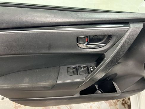 Used 2019 Toyota Corolla LE FWD image 20