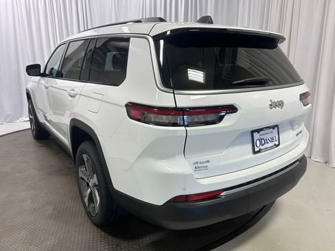 New 2026 Jeep Grand Cherokee L Limited AWD/4WD image 29